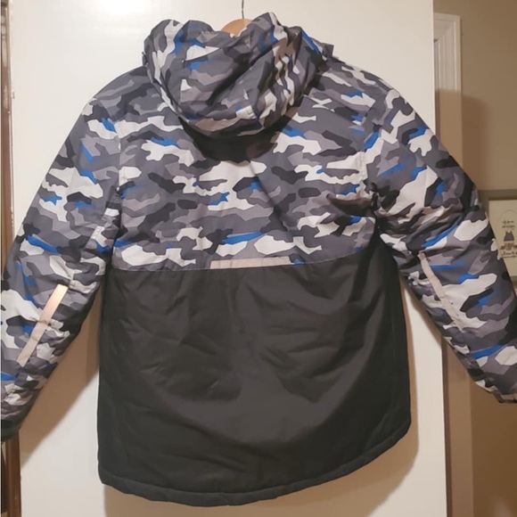 Kids XL Eddie Bauer snow bibs and coat - Picture 3 of 9